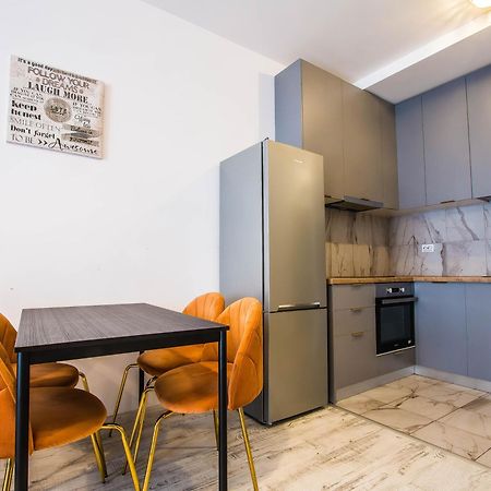 Luxury / Mihai Bravu Apartmens Bucarest Esterno foto